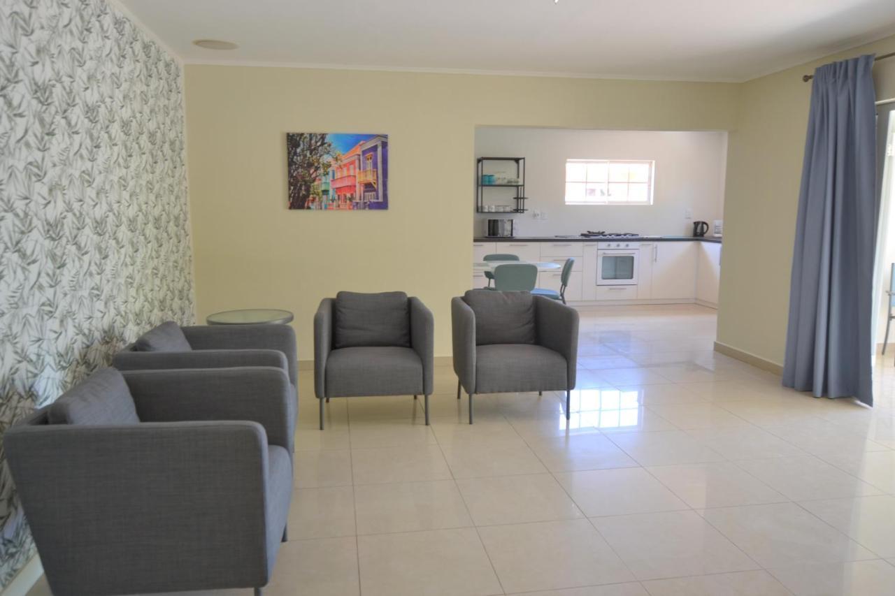 Relex Villa With Private Pool Вилемстад Екстериор снимка